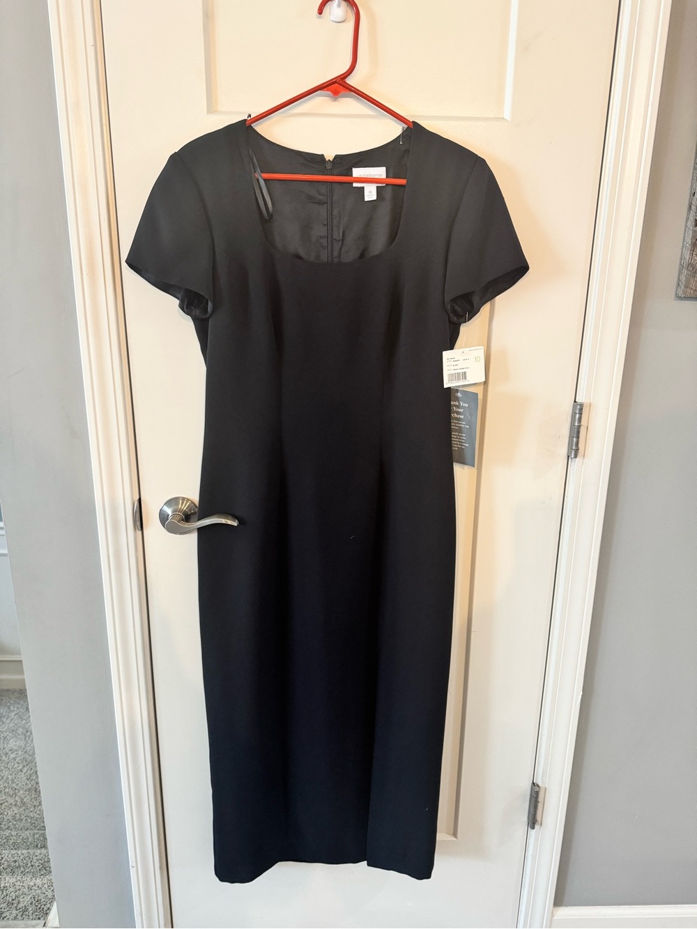 Liz Claiborne Black Short-Sleeve Midi Sheath Dress